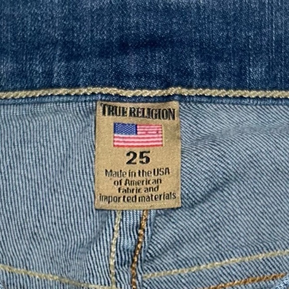True Religion Cora Women's cut off Distressed Denim Blue Jean Shorts size 25 - Picture 2 of 12